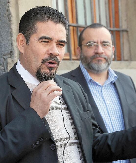 Queja. El presidente de la UNPF, Leonardo García, criticó que las niñas puedan elegir entre falda o pantalón para ir a clase. TOMADA DE TWITTER