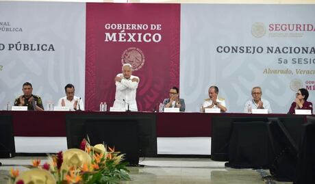 Hay menos violencia y más seguridad para los mexicanos: AMLO 
