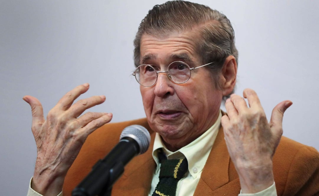 Imagen del escritor peruano Alfredo Bryce Echenique. Foto: EFE/ Paolo Aguilar / ARCHIVO.