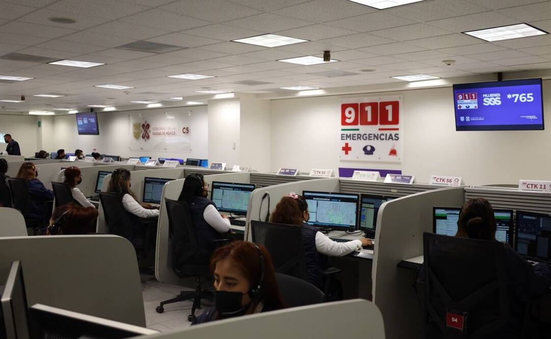 Línea SOS Mujeres *765. Foto: Jorge Alejandro Medellín/ EL UNIVERSAL