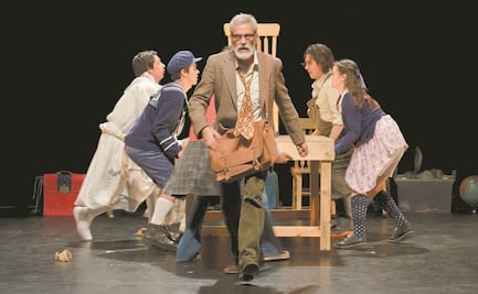 “El ejército iluminado” toma el Teatro Helénico