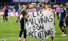 ¡Festejo polémico! Argentina muestra mensaje referente a las Malvinas tras derrotar a Inglaterra