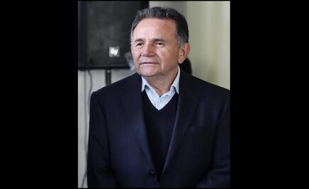 Senador José Luis Pech da positivo a Covid-19; se encuentra aislado en su casa