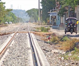 La Noria, colonia en zozobra por el Transístmico