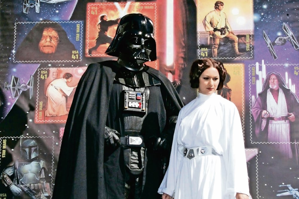 Fans de 'Star Wars' se mostraron conmocionados por el deceso de la actriz. ()