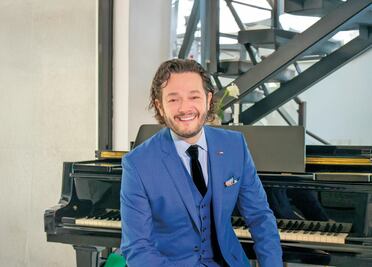 “Cantar en bellas artes por  25 años de carrera es más de lo que merezco": Arturo Chacón-Cruz