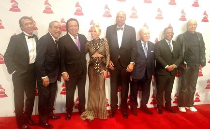 Yuri y Napoleón, galardonados en los Premios Especiales del Latin Grammy