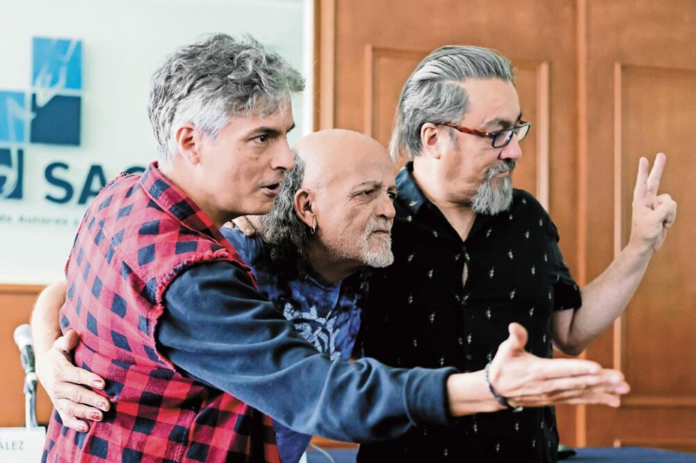 Los músicos preparan homenaje a Armando Vega Gil pero no saben si seguirán usando el nombre de la banda. / JOSÉ MÉNDEZ. EFE