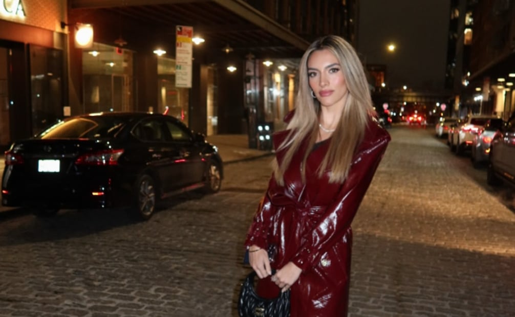 Ella es Emily Austin, la presentadora que se burló de Billie Eilish tras discurso contra ICE. Foto: Redes sociales