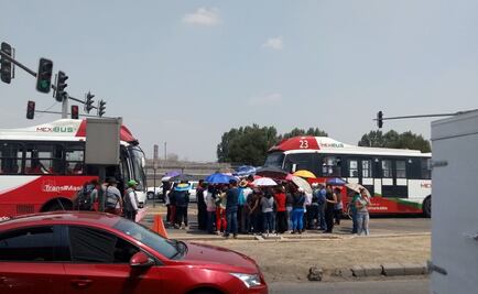 ​Bloquean durante dos horas avenida Central de Ecatepec para exigir agua