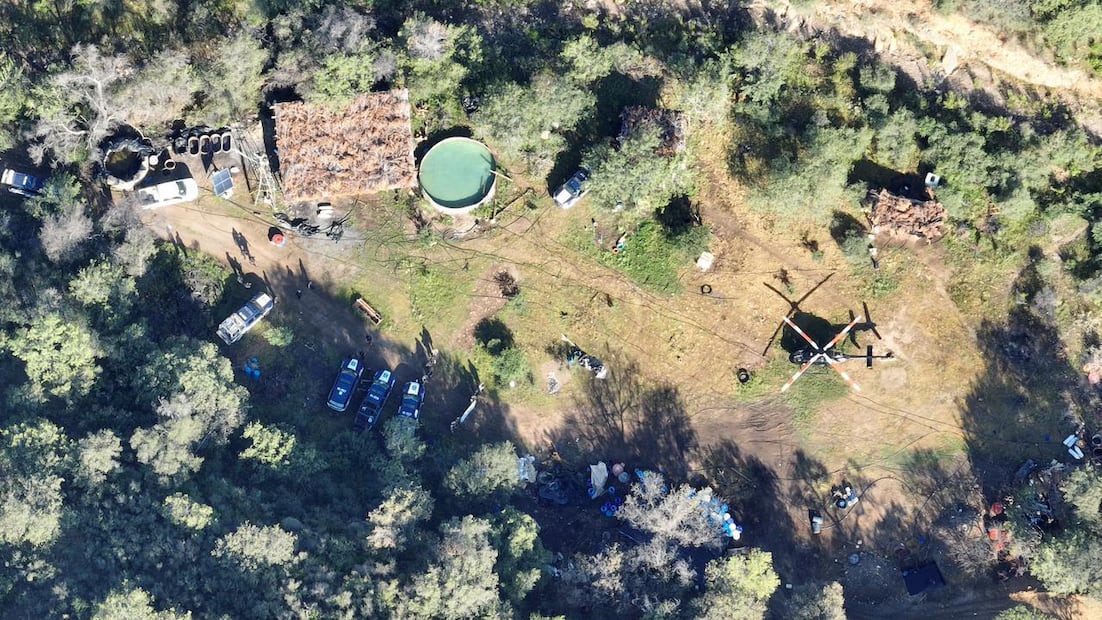 La gobernadora Maru Campos destacó el operativo y atribuyó la detección del inmueble a las labores de inteligencia y vigilancia de la SSPE. Foto: Especial
