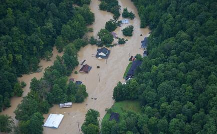 Suman 26 muertos por inundaciones en Kentucky; entre ellos 4 niños