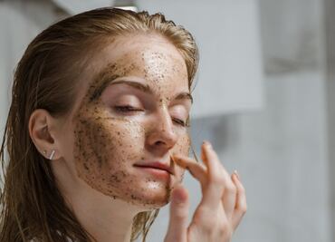 Mascarilla de café con aceite de coco para tu piel