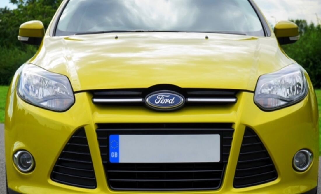 Los faros son una de las autopartes que se harán con este material / Foto: Ford