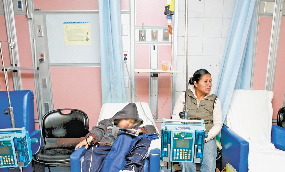 Es falso que se vaya a cancelar el apoyo a enfermedades como el cáncer y se garantizará la atención a este sector, señala Morena. Foto: ARCHIVO EL UNIVERSAL