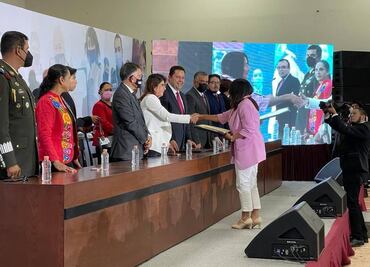 Otorgan presea al "Mérito Civil Tecámac" por 197 aniversario de la creación del municipio