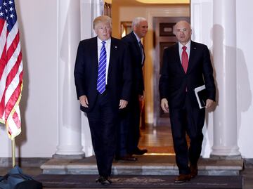 Empresario de comida rápida sería secretario de Trabajo de Trump