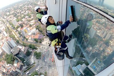 Labor de altura: limpieza de edificios