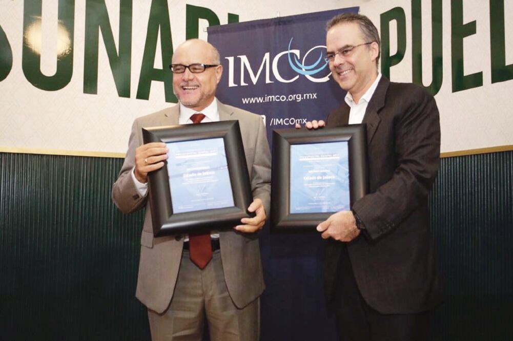 El Instituto Mexicano para la Competitividad entregó al gobierno de Jalisco dos reconocimientos por la certificación de primer lugar en su última evaluación y por la institucionalización de la transparencia presupuestal (ESPECIAL)
