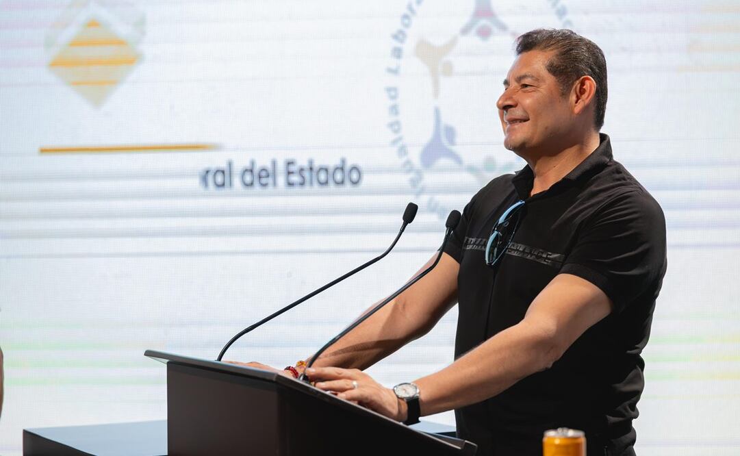 Alejandro Armenta aseguró estar preparado para dar a conocer sus propuestas a los ciudadanos en el debate. Foto: especial