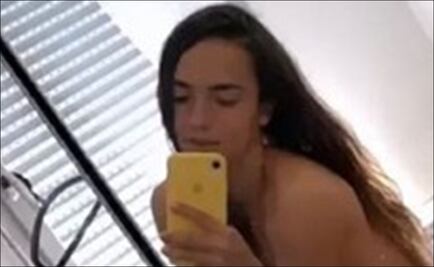 Futbolista tica, defiende su derecho a posar en topless