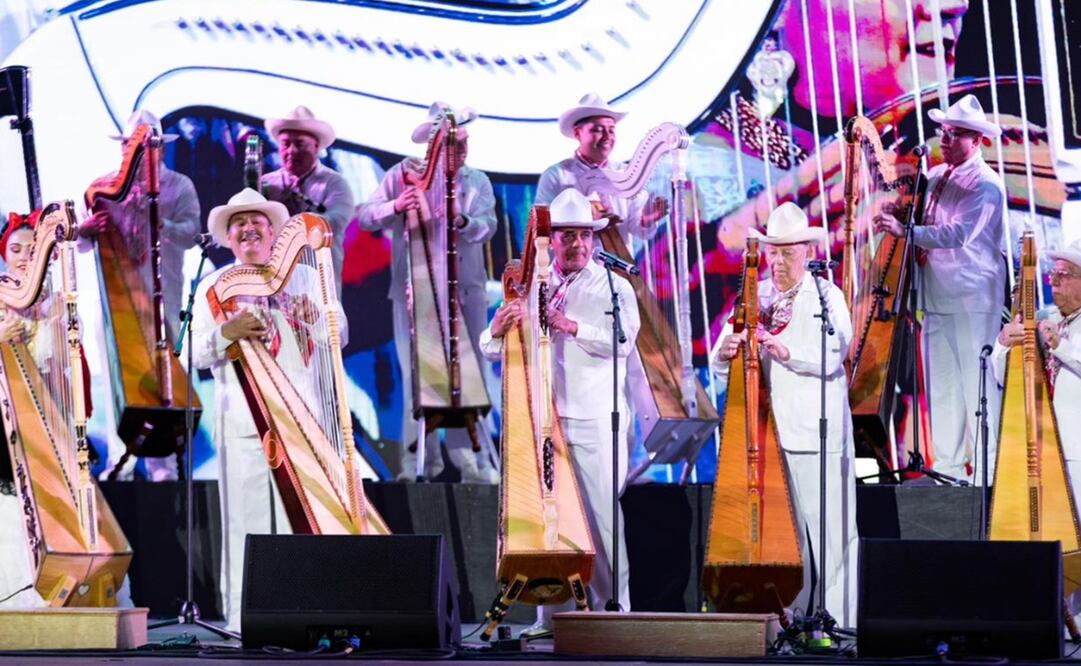 El Fandango Monumental arrancó la 53 edición del Festival Internacional Cervantino. Fotos: Hugo Salvador/EL UNIVERSAL.