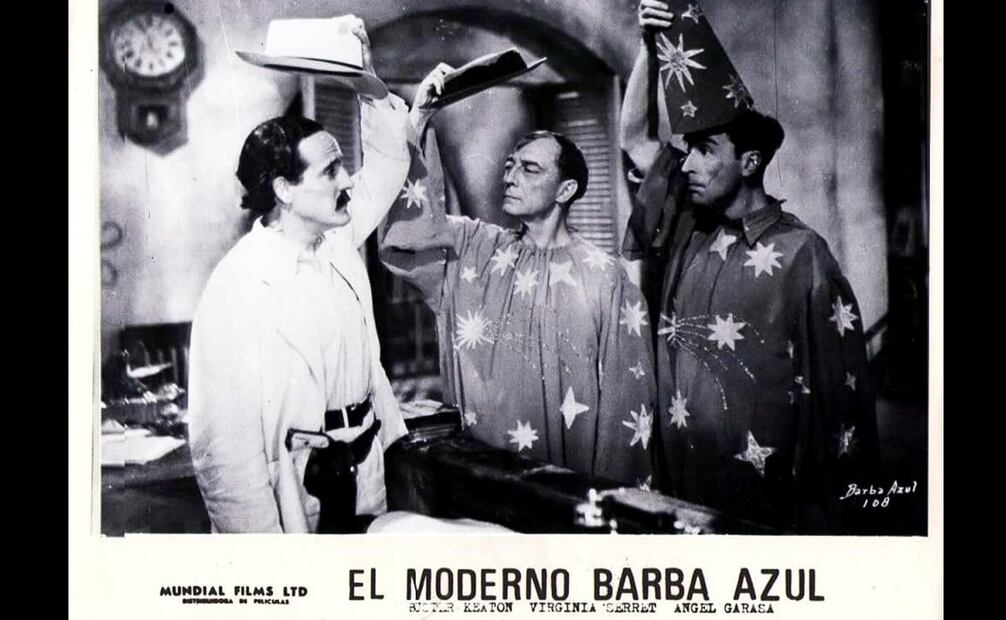 “El moderno barba azul” de 1946 fue una de las primeras películas donde se habla sobre naves espaciales y extraterrestres, en este caso habitantes de la luna, posterior a la Segunda Guerra Mundial y sería el inicio de numerosas películas mexicanas con temática espacial. Foto: Especial.