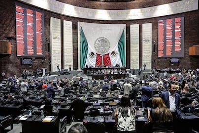Diputados avalan en lo general eliminar “pensiones doradas”; continúa discusión en lo particular
