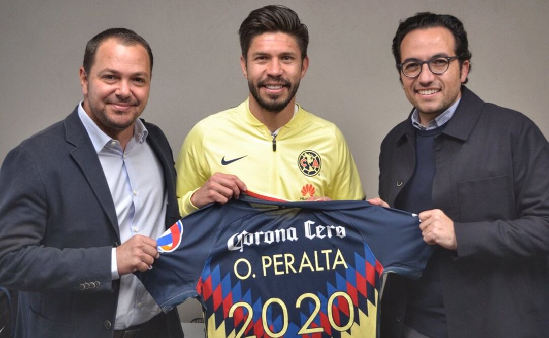 Oribe Peralta renueva hasta 2020 con América