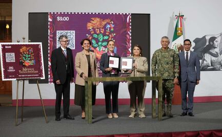 Alistan evento en el Zócalo por los 700 años de la fundación de México-Tenochtitlán; presentan timbre postal conmemorativo