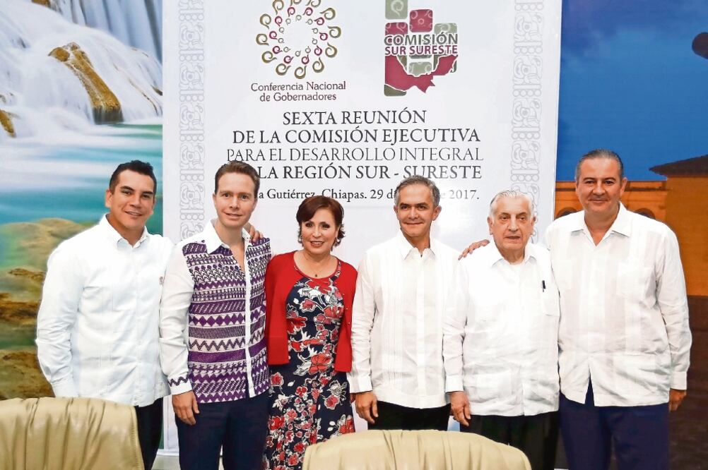 La Conago acordó fortalecer los mecanismos de cooperación para el desarrollo integral de la región Sur-Sureste, mediante el aprovechamiento de recursos humanos y el respeto y ayuda a sectores. FOTO: ESPECIAL