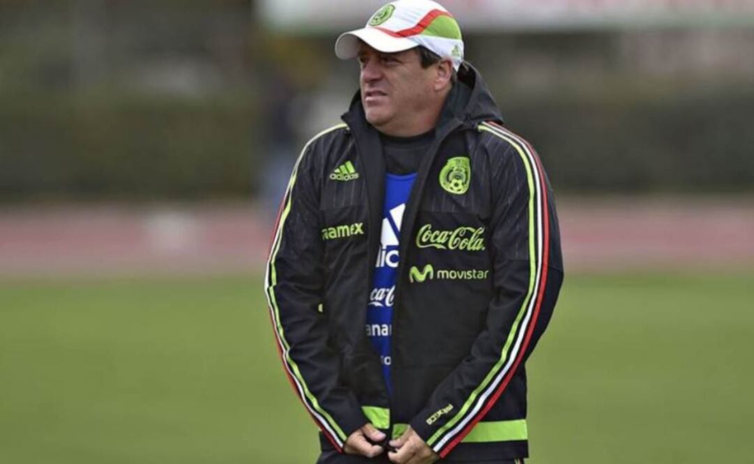 No recibí un peso por tuits, afirma "El Piojo"