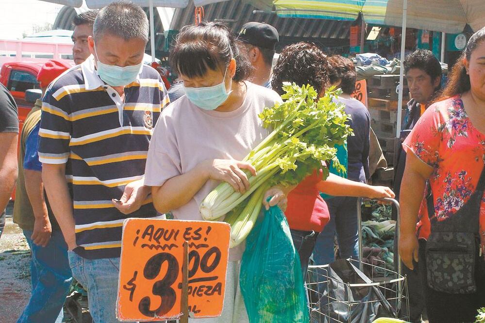 En la capital del país se destinarán 800 millones de pesos en apoyos a personas de escasos recursos y pequeñas empresas. KARINA CONTRERAS. EL UNIVERSAL 