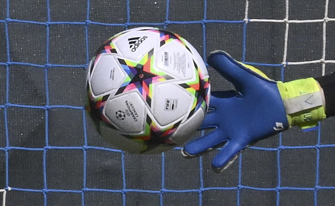 Portero en entrenamiento previo a la Champions League - FOTO: EFE