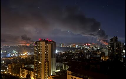 Ataques "atroces" de Rusia a Kiev amenazan planes de paz de Trump, dice enviado especial; bombardeo deja al menos 17 muertos