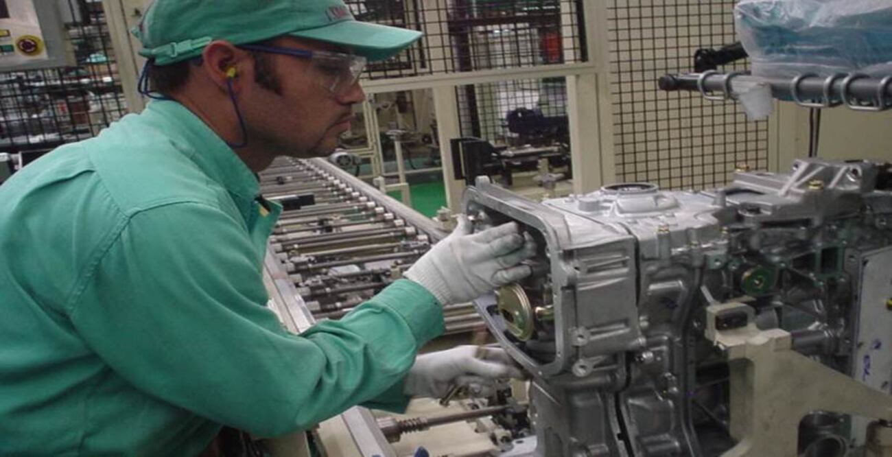 Beneficia a México freno económico en Brasil: expertos