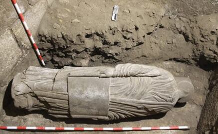 Hallan escultura antigua de la escuela del Maestro Mateo