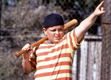 "Prohibido pasar, Hércules vigila": así luce “Hamilton” su protagonista a 33 años del estreno