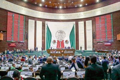 Por segunda ocasión, avalan diputados reforma educativa