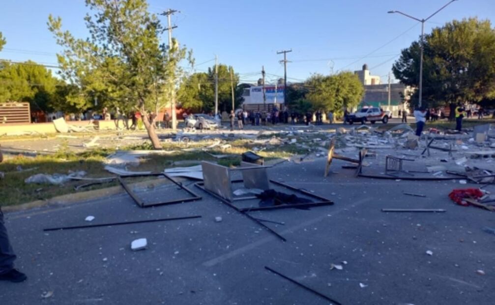 Explosión causa colapso de media docena de locales al sur de Saltillo, Coahuila