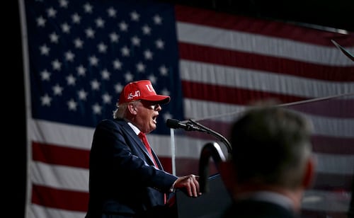 Trump asegura en mitin que EU se acerca a un acuerdo con México; "un gran acuerdo" dijo