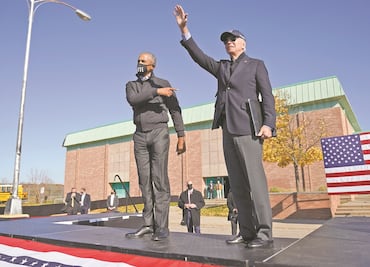 Obama arropa a Biden en recta final