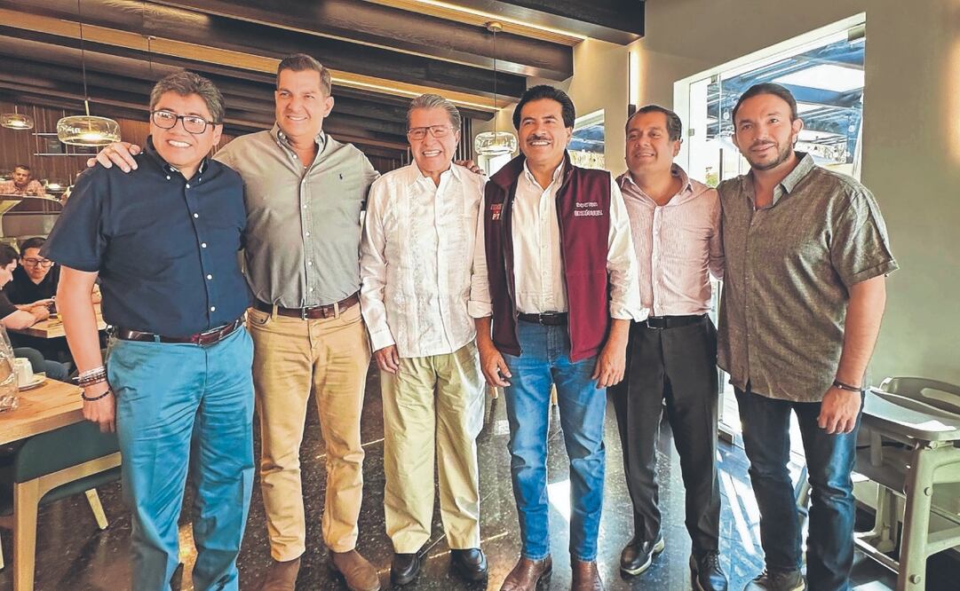 Diputados y senadores del partido guinda acudieron a Durango a reforzar la campaña a presidentes municipales. Foto Especial