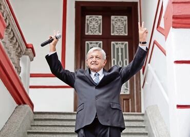 El diploma y la farra de AMLO