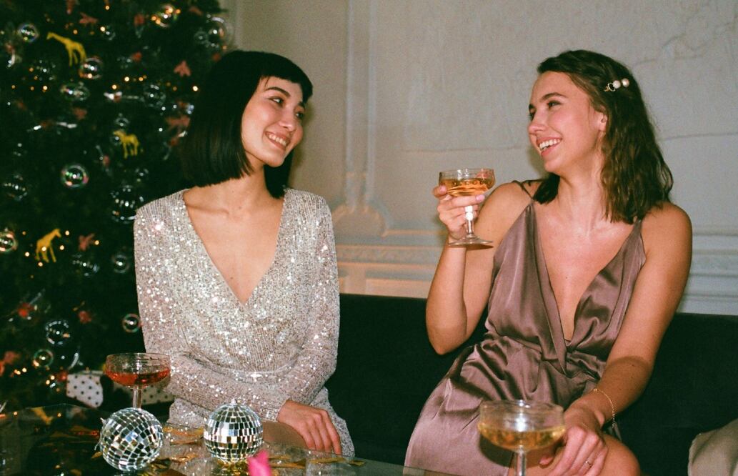 Toma nota de los mejores fashion tips para brillar en esta navidad / Foto: Pexels 