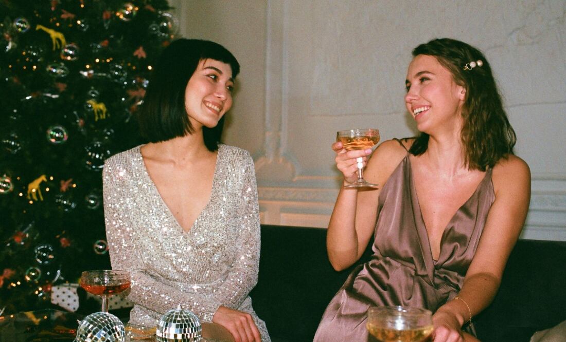 Toma nota de los mejores fashion tips para brillar en esta navidad / Foto: Pexels