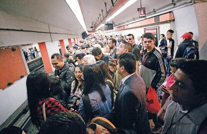 Destacan reducción de robos a pasajeros en el Metro