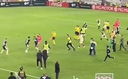 VIDEO: Jugadores protagonizan tremenda batalla campal en la Copa Sudamericana