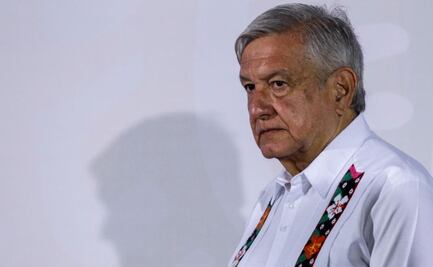 AMLO insiste que pandemia está controlada; señala a medios de politizar tema