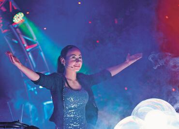 Lluvia de burbujas en la ciudad